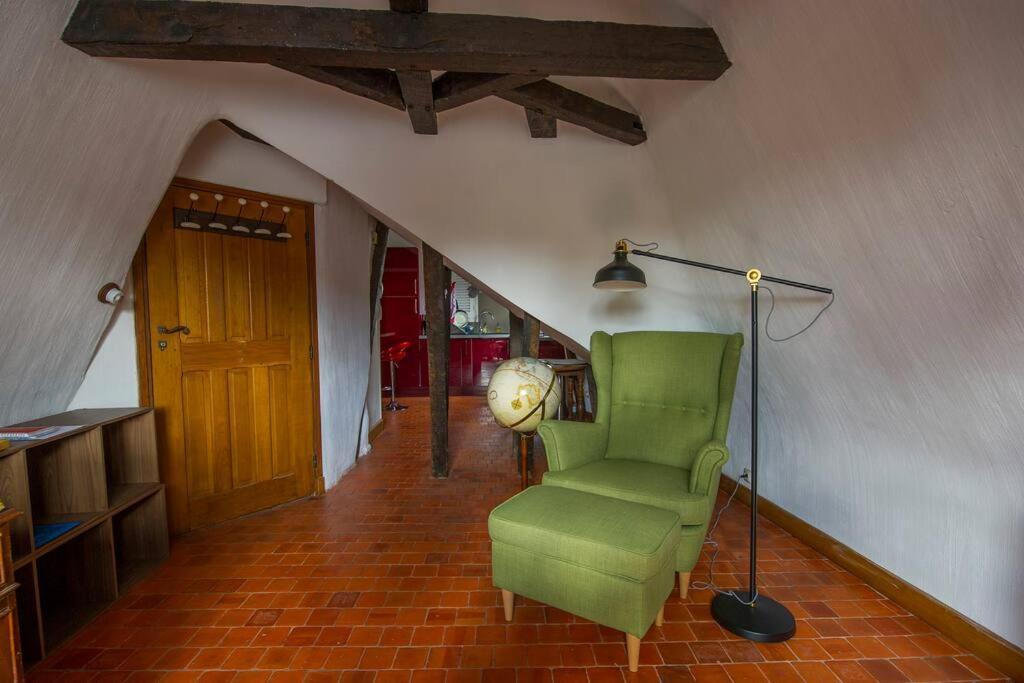 Appartement De Caractere Au Coeur Du Vieux Tours Exteriör bild